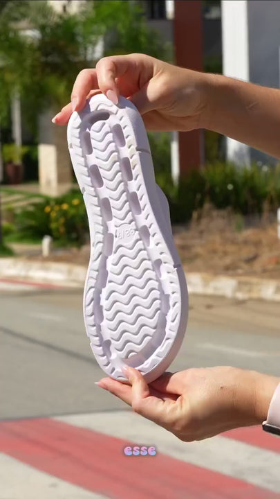 Chinelo Ortopedico - Antiderrapante Premium O Chinelo Ortopedico - Antiderrapante Premium combina conforto, estabilidade e praticidade para a rotina. 